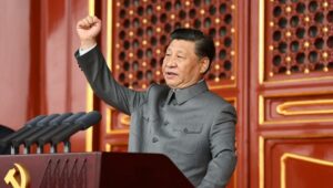 Kako Kitajska utrjuje svoje gospodarstvo za vojno z zahodom