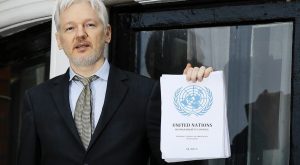 WikiLeaks anuncia que Julian Assange abandonó el Reino Unido tras ser excarcelado